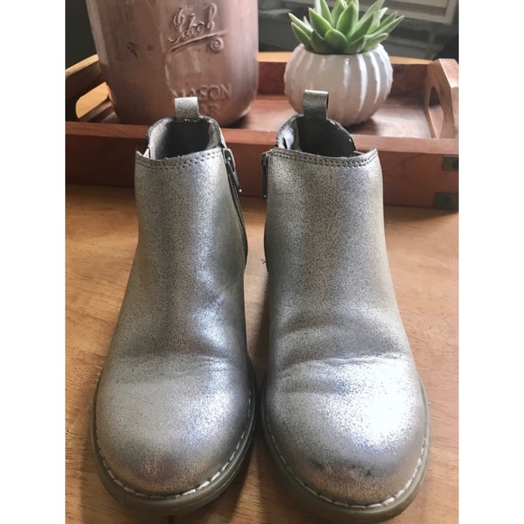 GAP | Girls Silver Chelsea Boot - Picture 3 of 8